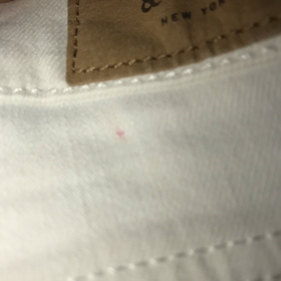 Abercrombie and Fitch White Denim short-short - Picture 4 of 7